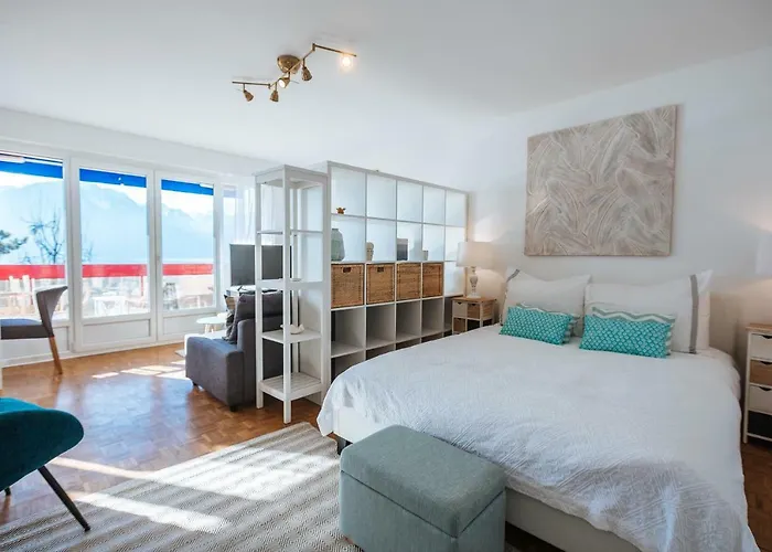 Lägenhet Terrace With & Mountain View